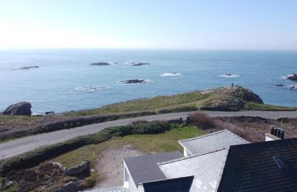 HEADLANDS-2 BED-SEA VIEW APARTMENT-TREARDDUR BAY - Photo 25