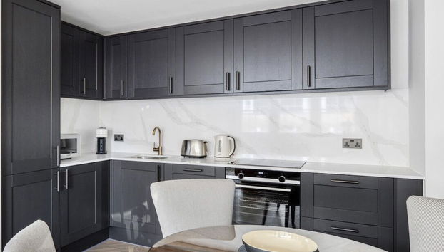 Impeccable 2-bed Apartment in London - Foto 5, Cocina privada