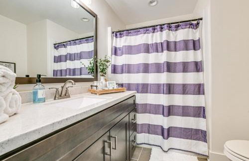 Modern Kentucky Lake Home with Deck, Dock, View - Foto 15