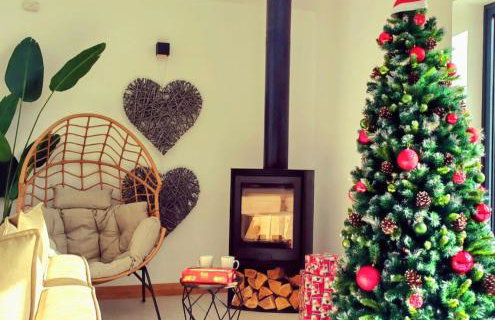 4 Bed Villa Sleeps 8 -private Terrace-free Parking - Foto 9