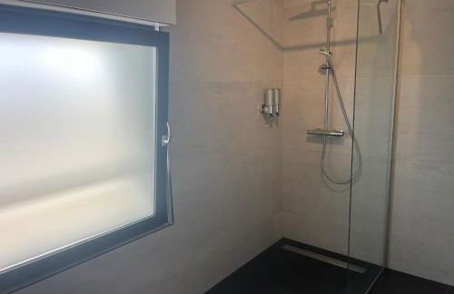 Full House, Jacuzzi, Netflix, 8 pers, free Parking 10' Colmar - Foto 12