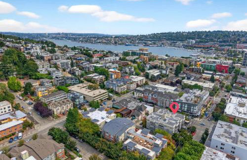 Free Parking - City Views - Near Attractions - Foto 35