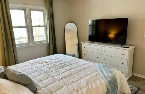 New updated Apt Half A Mile to Downtown Libertyville - Foto 8