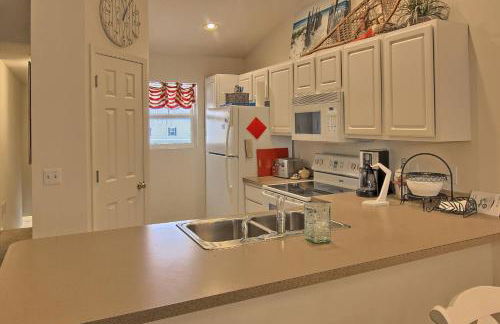 Charlevoix Creekside Condo - Photo 6