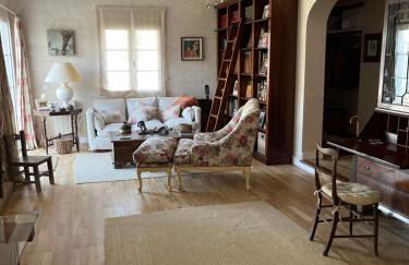 Chalet Ciudad Ducal con piscina y jardin - Foto 8