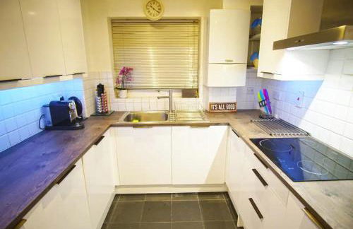 Superior Canary Wharf O2 Arena 2BR Apartment - Photo 21