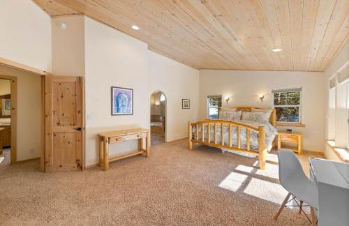 Fox Crossing at Tahoe Donner by Tahoe Getaways - 3BR Vacation Rental w Forested Views & HOA Amenities! - Foto 22
