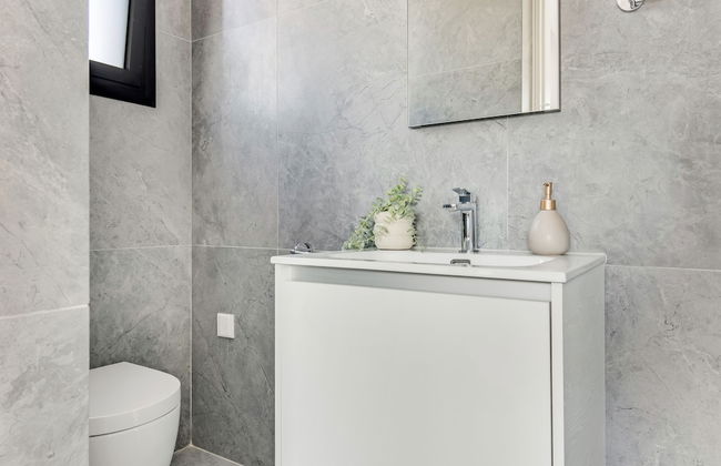 Sanders Crystal 1 - Large 4-bdr Penthouse With Shared Pool - Foto 25