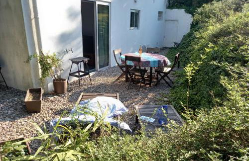 T2 rez de jardin 5 min de Cassis - Foto 1