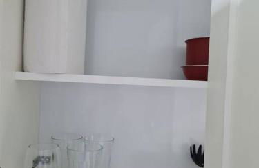 Kitnet310 centro, linda vista janela,tv smart, ar - Foto 5