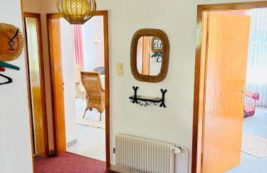 Ferienhaus Oesterle - Idyllisches Schwarzwaldhaus am Bach mit Terrasse & Balkon - Foto 26