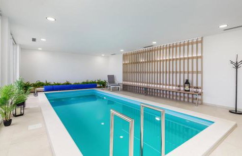 Nice Home In Udbina With Sauna - Photo 13