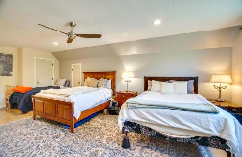 Cascade Cabin Hideaway with Views, half Mi to Lake - Foto 17