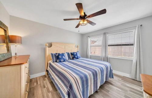 Family PCB Home 7Min Walk To Beach W Game Room For 12 - Foto 15