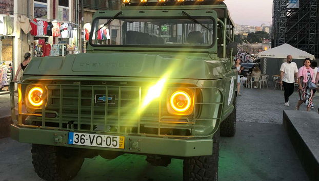 Podréis recorrer de noche el centro de Oporto en un jeep
