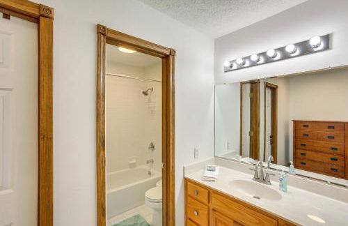 Lakefront Home with Deck, Near Mammoth Cave Park! - Foto 12