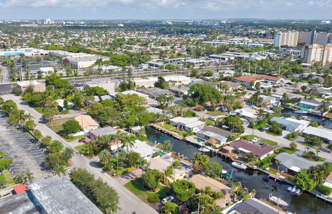 Waterfront Villa Private Pool! - Foto 53