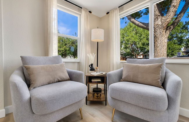 Downtown Windsor Home With Hot Tub & Pool Table - Foto 16