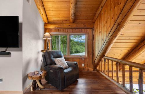 Riverside Retreat - Photo 37