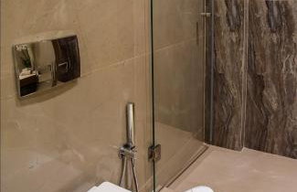 L-Suites - Photo 32