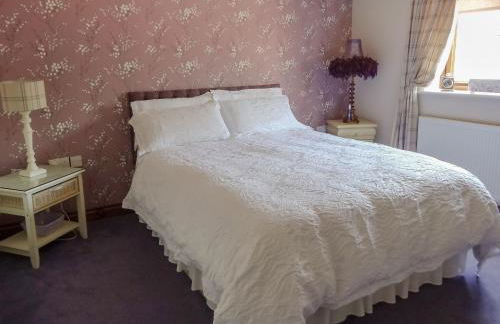 Brook Lodge Country Cottage - Photo 3