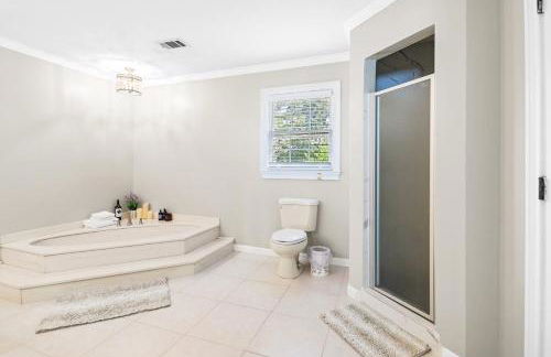 Lovely 5Bed, 3-FullBath ! 5min to free way I-85 - Foto 2