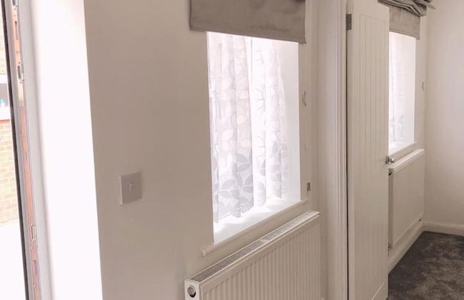 Two bedrooms self-contained flat with Free Parking - Flat 2 - Foto 4