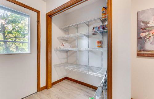 4 Mi to Capitol Spacious Springfield Home with Deck - Photo 30