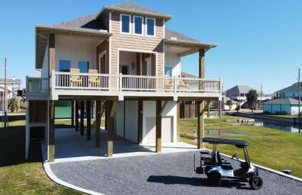 500 ft to beach Upscale Beach Home Golf Cart with Fire pit For 14 - Foto 2