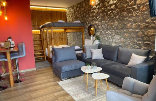 ΧΑΡΟΥΛΑ ΣΤΟΥΝΤΙΟ 2 - Foto 7