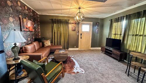 Bigfoot Bungalow-1BD1BABalcony-Downtown RS - Foto 2