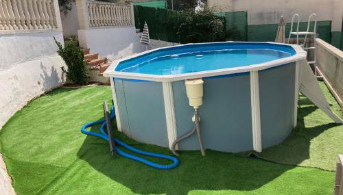 Lola's Beach House - Photo 2