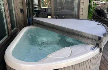 Eagle Lake Paradise! Close to ND! Sunset! Hot Tub! - Foto 23