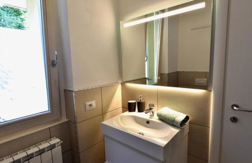 Italian Vacation Homes - La Petite Maison du Lac - Photo 38