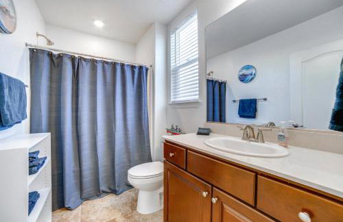 WWII Aviation-Themed Apt in Sparks Near Parks! - Foto 18