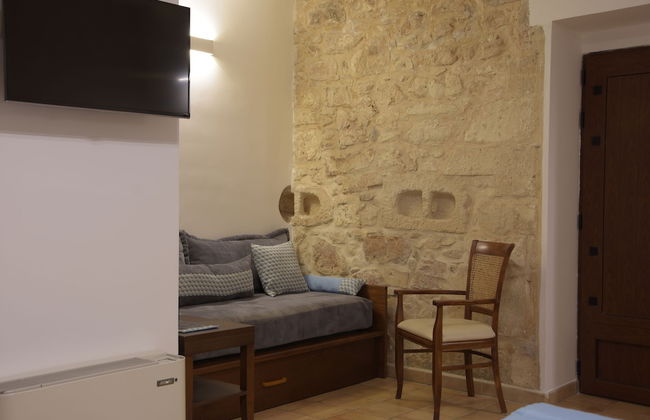 Artemisia Resort - Photo 5