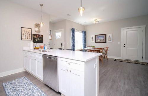 Main Floor Cozy 2 Bedroom Condo in Bettendorf - Photo 10