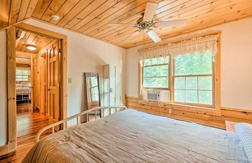 Stunning Vermont Cabin w/ Private Lake Access - Foto 27