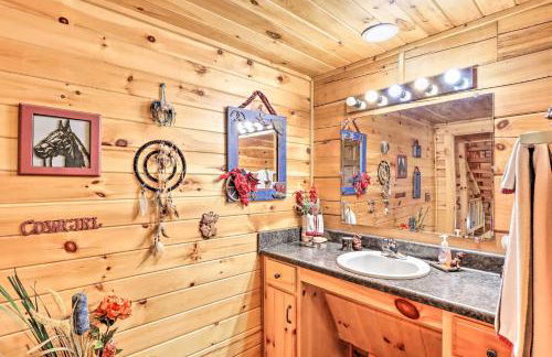 Wheelchair-Accessible Murphy Cabin with Fire Pit! - Foto 14