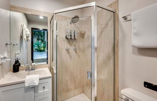 Private Poolside Paradise Attached Home by Denver - Foto 40