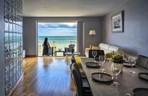 Beachside - Stunning sea view townhouse across the road from the beach - Foto 1