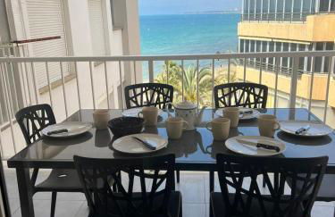 Beachfront Salou apartment with sea view - Foto 30