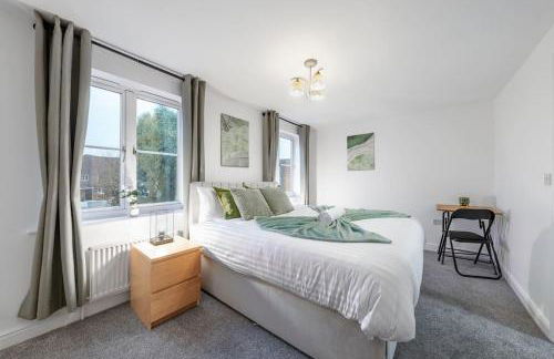 Luxury 5 Bed House - Free Parking - Perfect For Contractors & Families - Foto 15