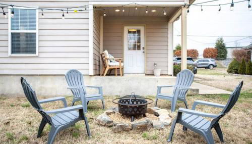 Walnut St, Charming, 3bed, 2bath - Photo 2