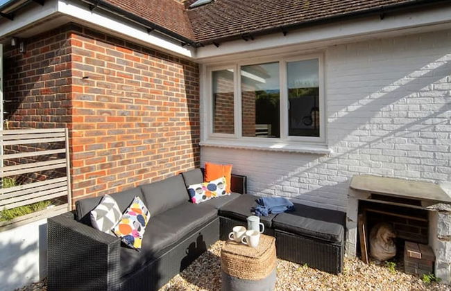 Bosham 3 BR Beach House With Garden Playhouse - Photo 31