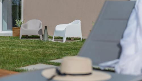 Villa Gea - Foto 2, sunbed, Garden view