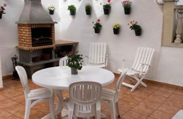 Lola's Beach House - Photo 33