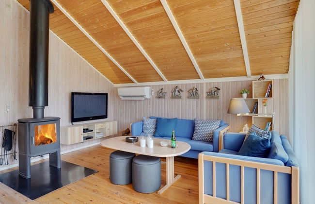 "Norna" - 300m from the sea - Foto 3