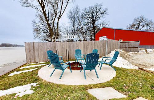 Waterfront Fun! Group Getaway on Lake Marie - Foto 38