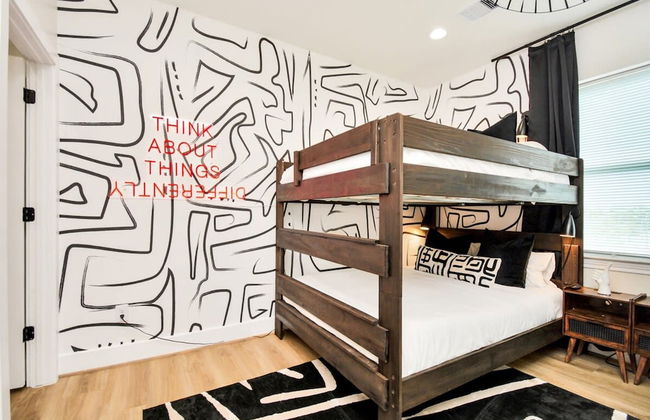 Paradise Palace Best Rooftop in HTX w Hot Tub - Foto 34